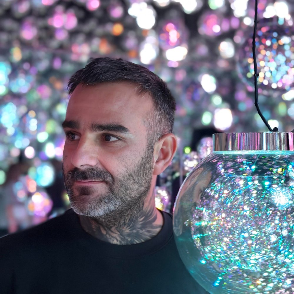 Portrait of Julien Jimenez, founder of SalesTaxly